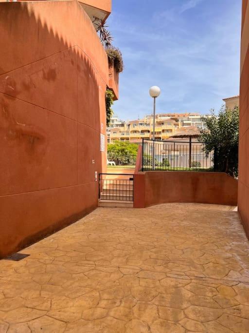 Benalmadena Costa Malaga Apartamento Muy Acogedor Con Vistas Al Mar Terraza Gigante Para Verano E Invierno Parking Dış mekan fotoğraf